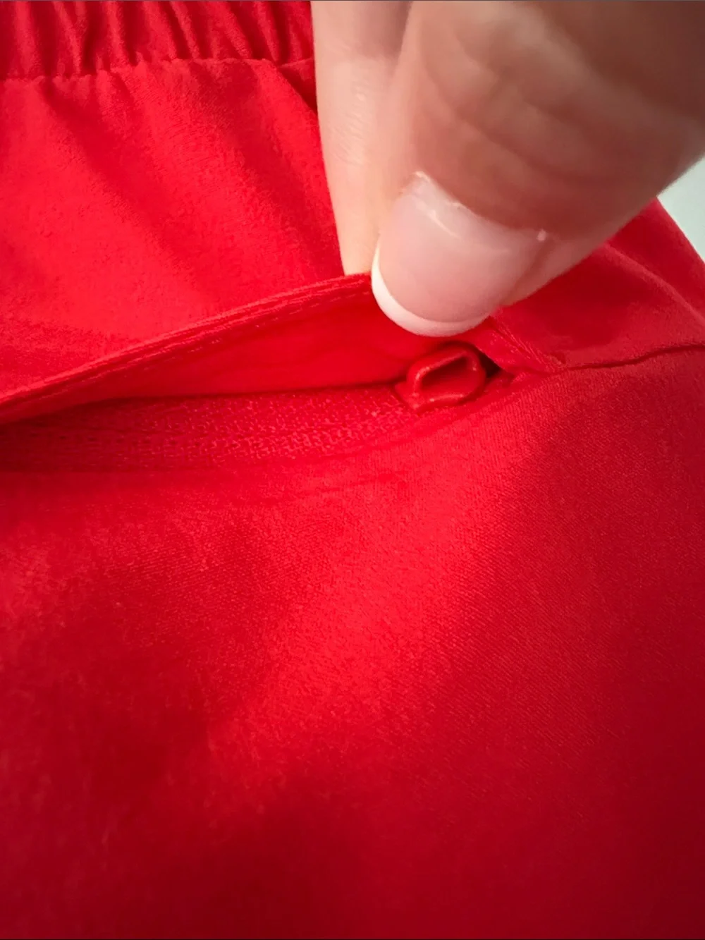 Lululemon Men’s Channel Cross Swim Shorts Size XL 5” Inseam Vermillion Red